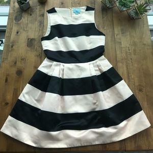 CeCe | Black and Cream Dress
